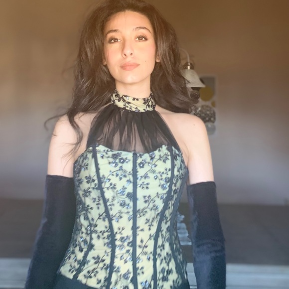 ( Made To Order) The Versatile Doll Corset Blouse - Picture 7 of 7